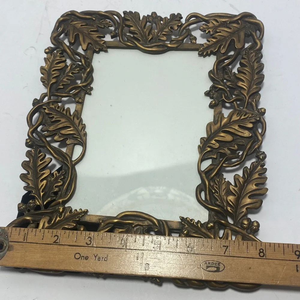 Unbranded Photo Frame 4x6 5x7 Gold Excellent Oak Leaf Acorn Metal Vintage